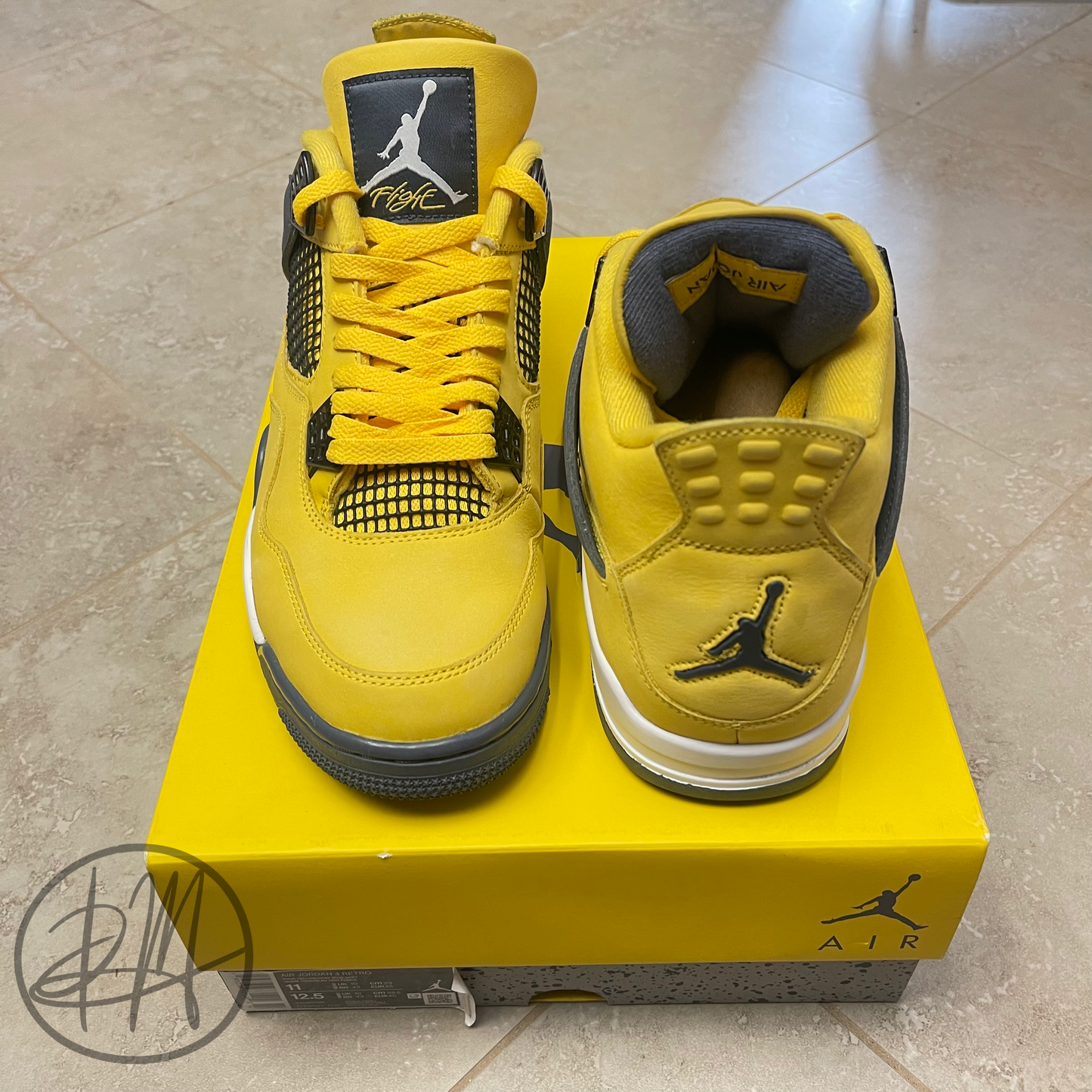 2021 Air Jordan 4 Lighting