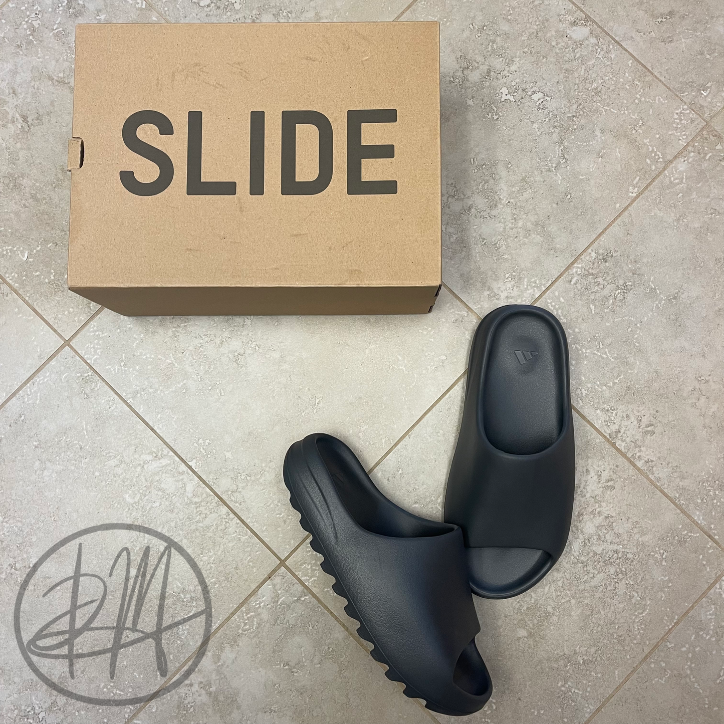 2023 Yeezy Slides 'Granite'