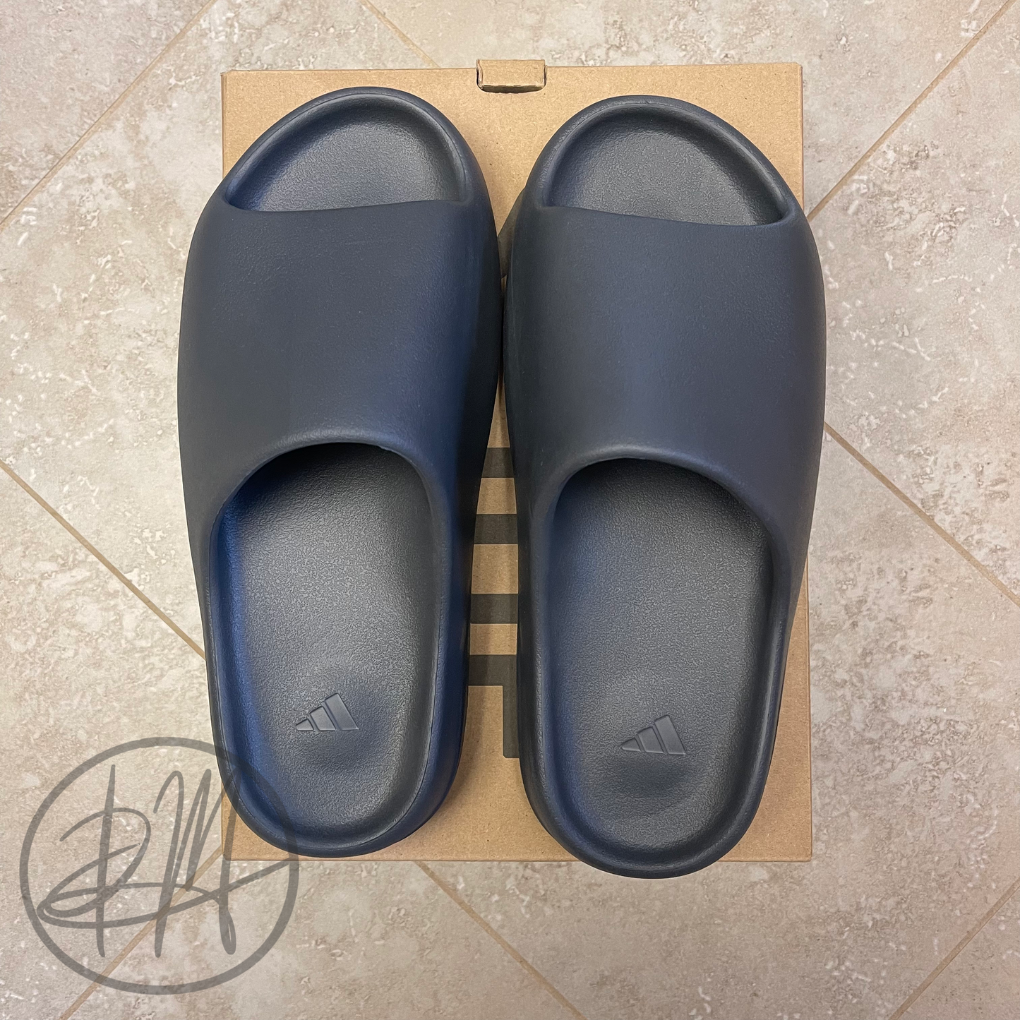 2023 Yeezy Slides 'Granite'